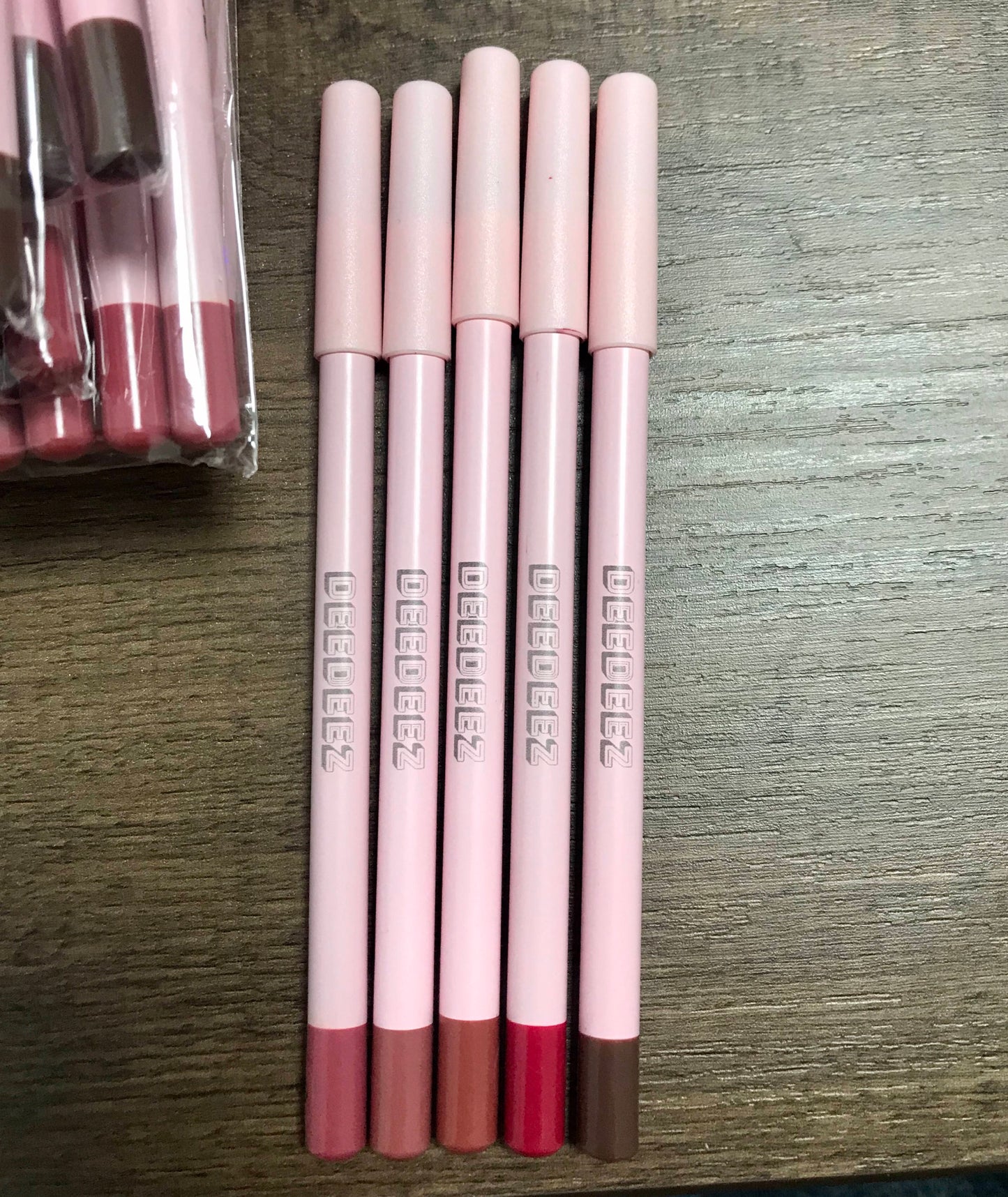 Private Label Pink Lip Liners